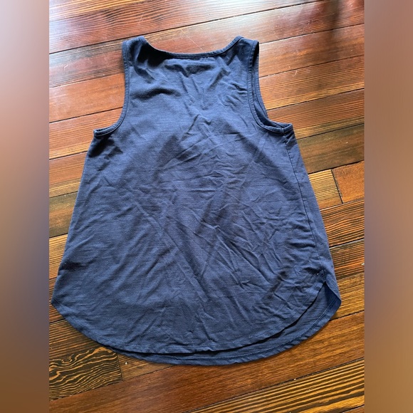 Gap Fit maternity tank top - Picture 3 of 5